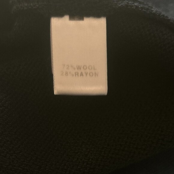 St. John Caviar  |  Black Knit Sleeveless Sweater - Picture 7 of 10